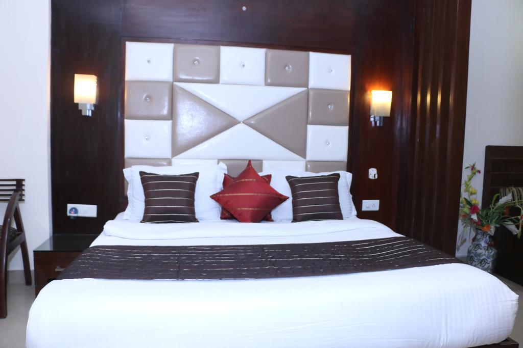 Adb Rooms Hotel Indo Continental Нью-Дели Экстерьер фото