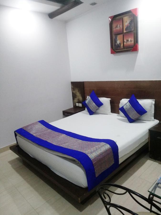 Adb Rooms Hotel Indo Continental Нью-Дели Экстерьер фото
