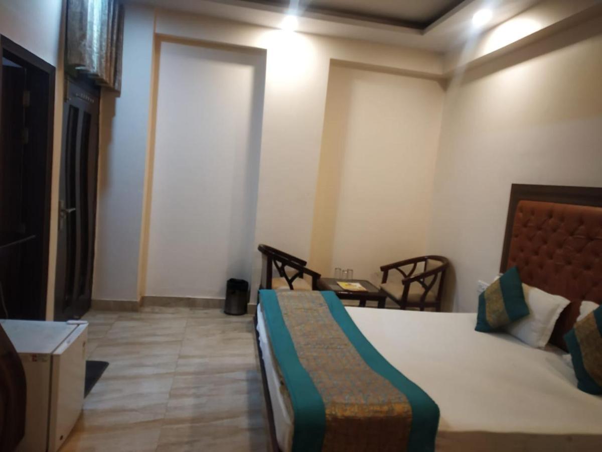 Adb Rooms Hotel Indo Continental Нью-Дели Экстерьер фото