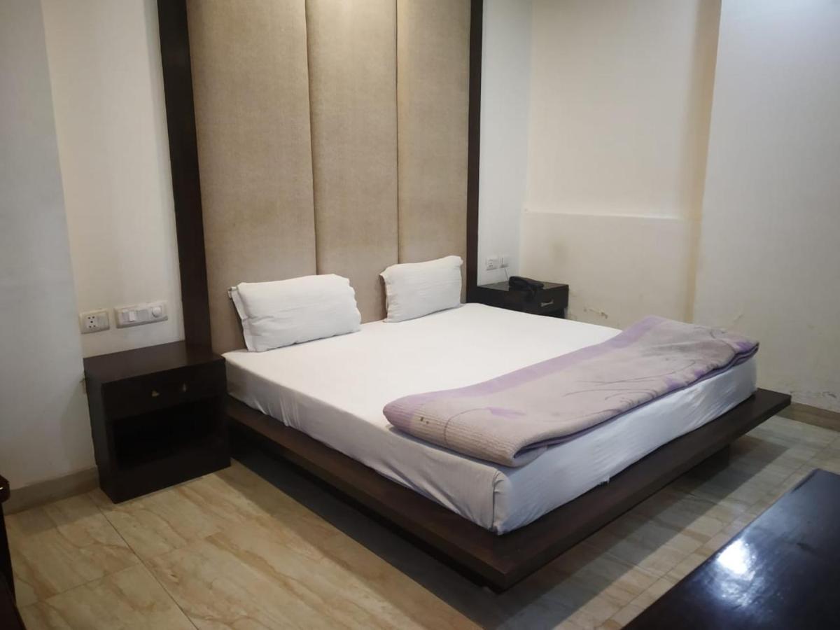 Adb Rooms Hotel Indo Continental Нью-Дели Экстерьер фото