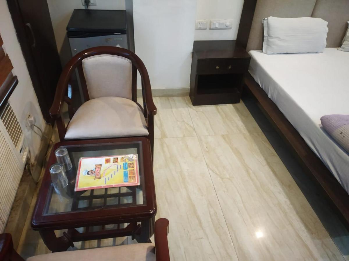 Adb Rooms Hotel Indo Continental Нью-Дели Экстерьер фото