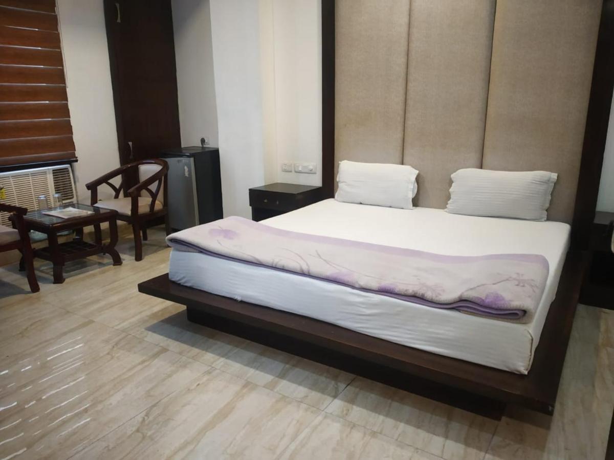 Adb Rooms Hotel Indo Continental Нью-Дели Экстерьер фото